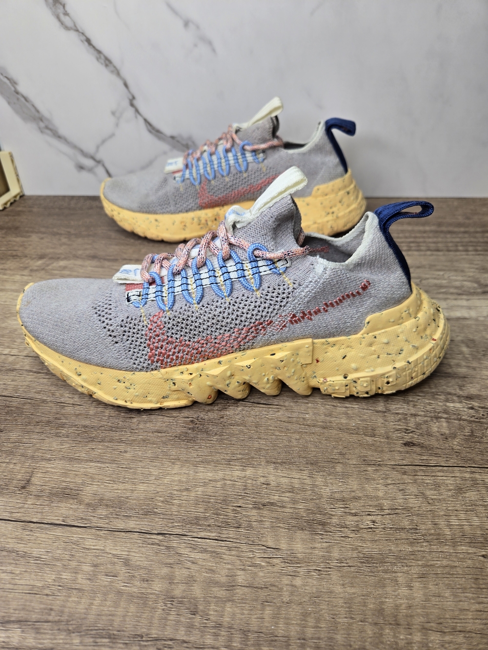 Nike React-type Grey Knit Sneakers with Yellow Speckled Sole Mens Size 6 - Picture 2 of 10